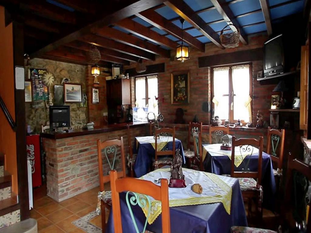 Hotel Alda Avin Екстер'єр фото