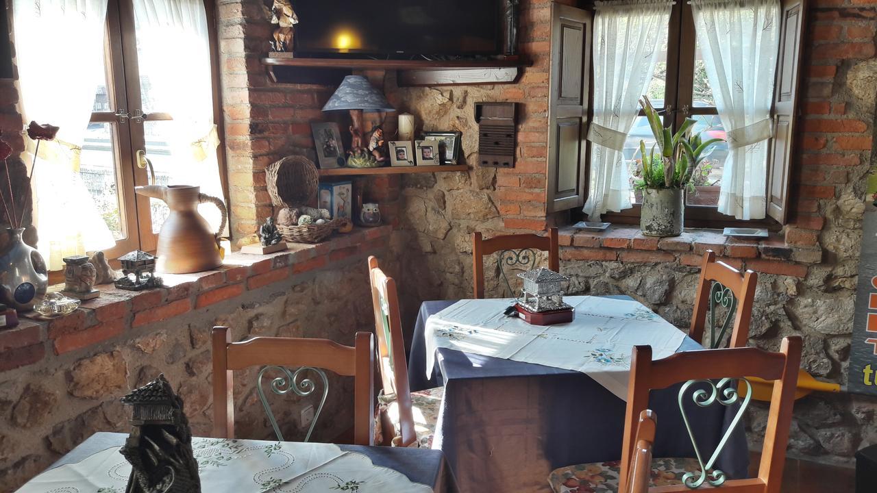 Hotel Alda Avin Екстер'єр фото